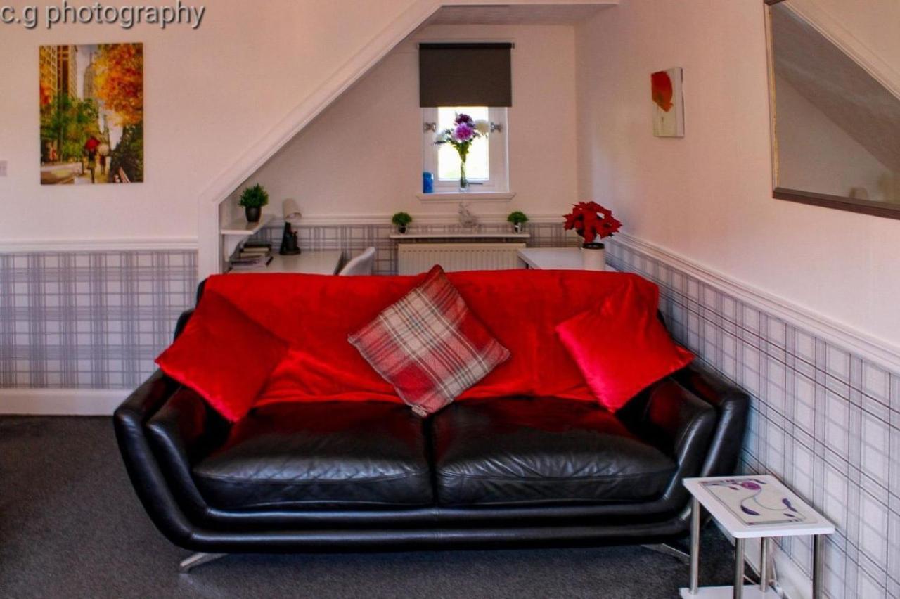 Home From Home Penicuik Exterior foto